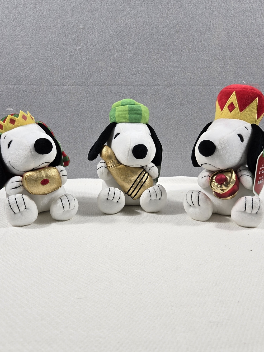 Rare Hallmark Peanuts Snoopy Three Wise Men Plush Set - NWT